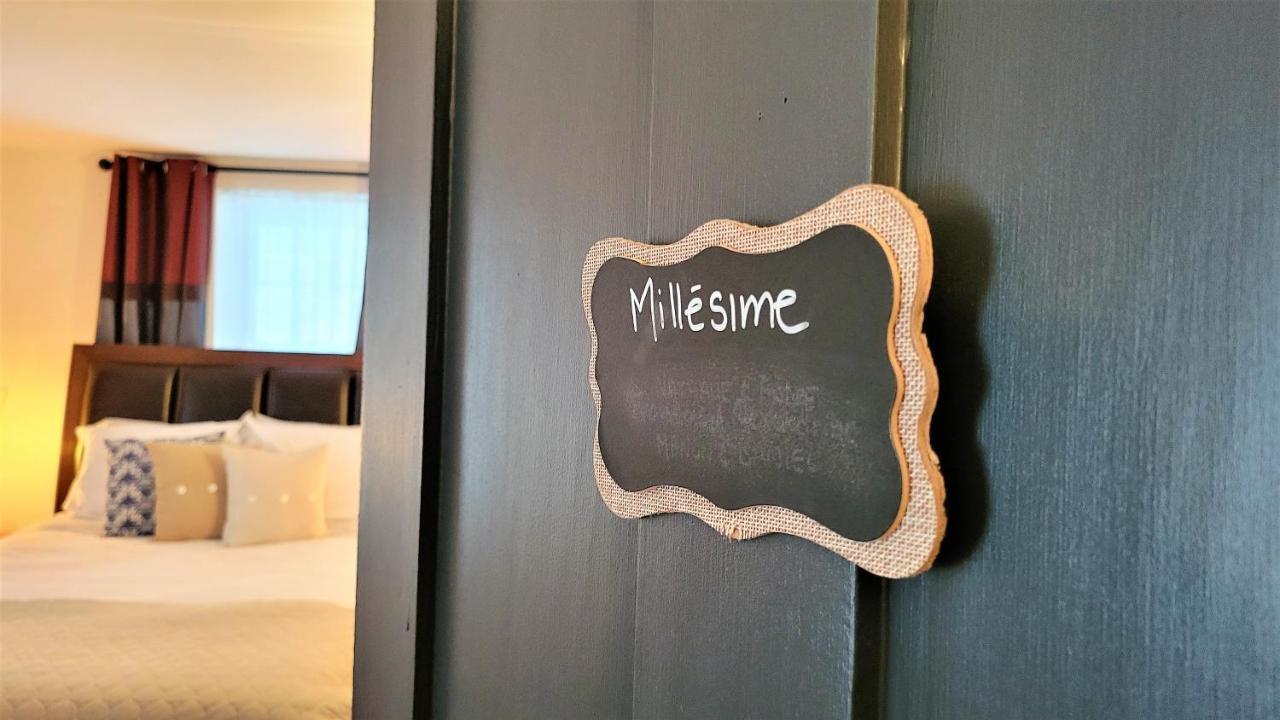 Auberge Du Vignoble Bromont Exteriör bild